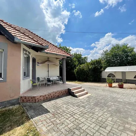Apartamento House And In Balaton 19032